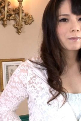 (Shiina Miyu) فتاة حساسة بدون شعر تريد أيضًا تجربة متعة 3P Creampie (21P)